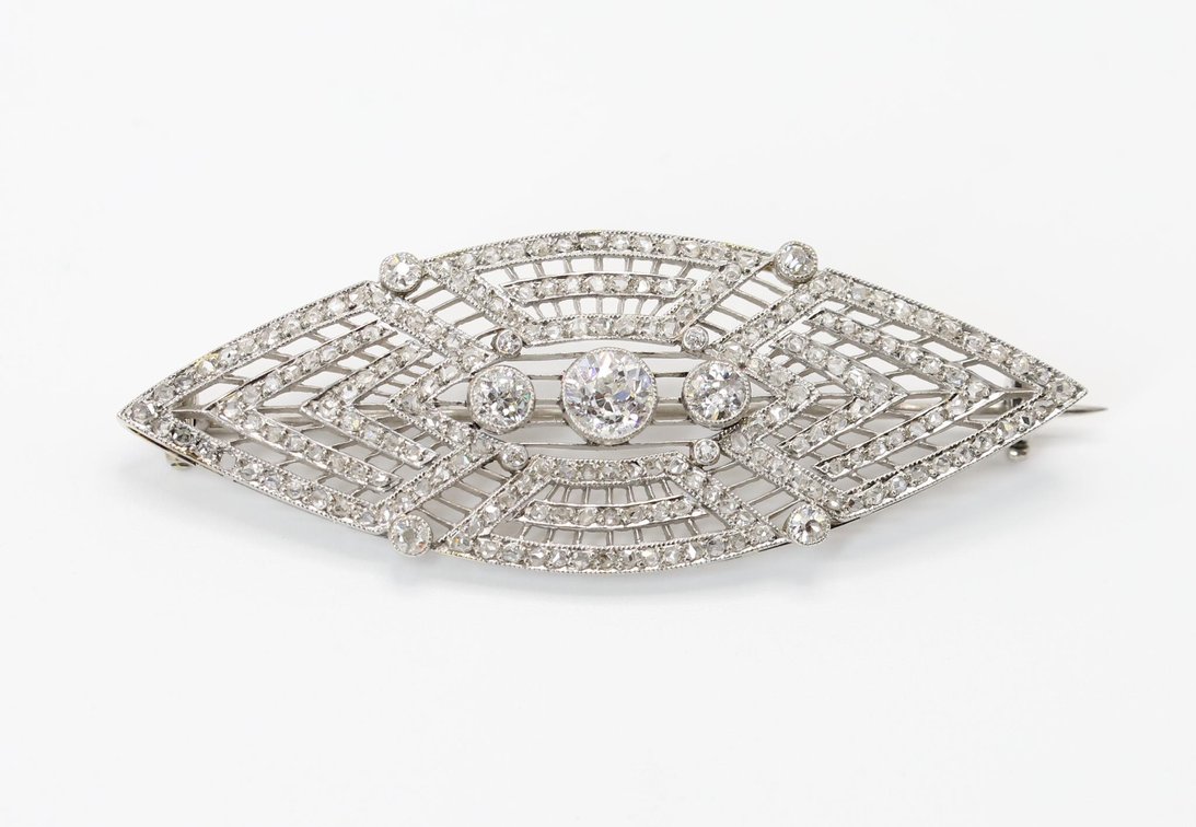 Platinum and Diamond Brooch Pin. 2.0CTW