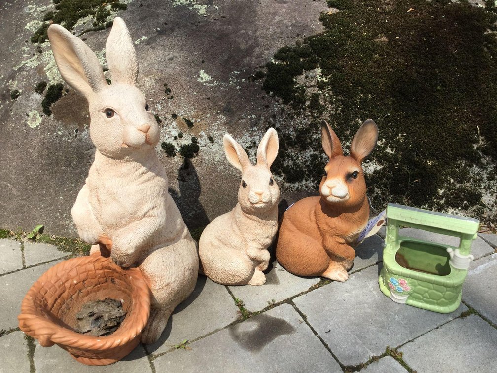Image for Alderfer Online - Quakertown, PA: 5-16-19 | Featuring John Deere Riding Mower, Leather Bar Stools, Anri Bottle Stoppers, Antique Rope Bed, Garden Statues & Much More!