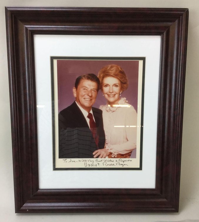 Ronald and Nancy Reagan autograph
