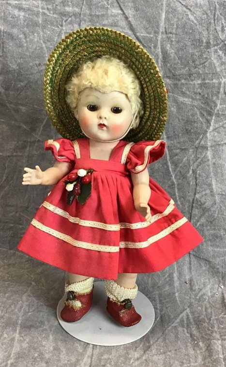 VOGUE GINNY PL STRUNG DOLL.