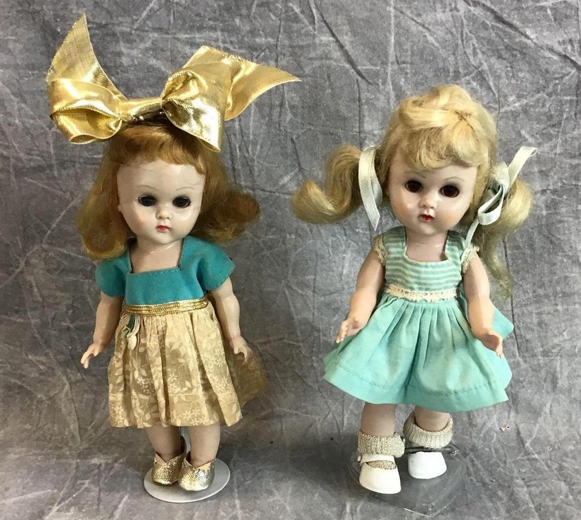(2) VOGUE GINNY MLW DOLLS.