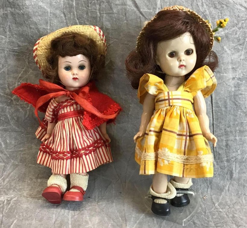(2) VOGUE GINNY ML BKW DOLLS.