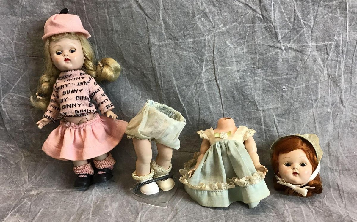 (2) VOGUE GINNY PL DOLLS.