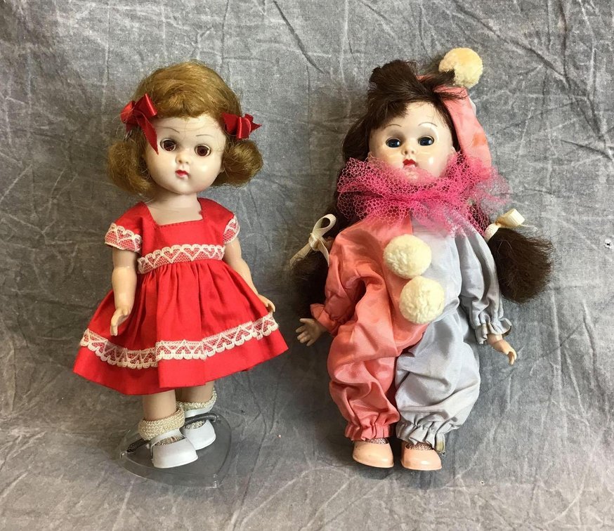 (2) VOGUE GINNY MLW DOLLS.