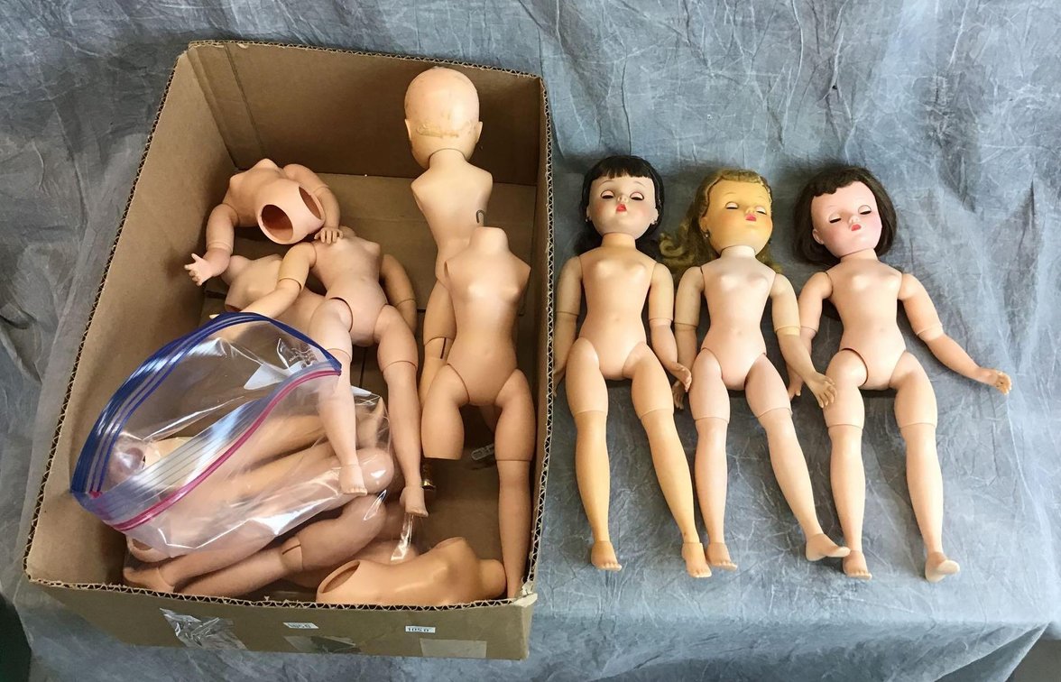 LOT OF MADAME ALEXANDER ELISE DOLLS.
