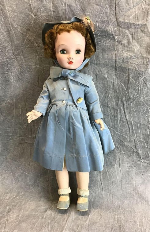 MADAME ALEXANDER 24" BINNIE/WINNIE WALKER DOLL.