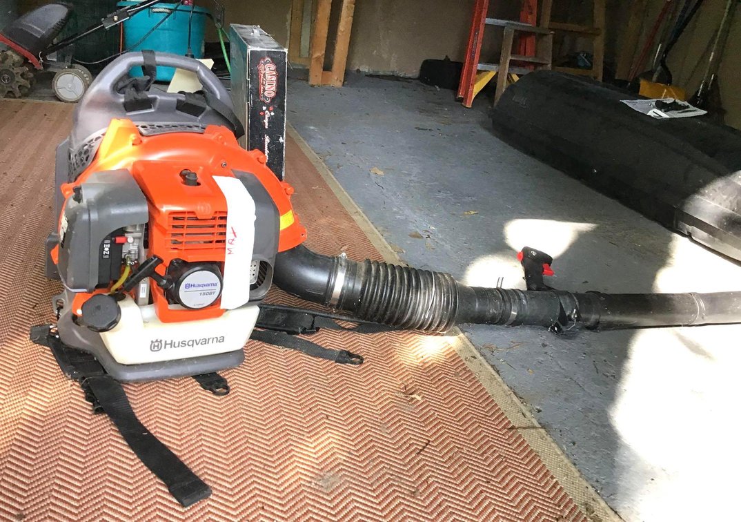 Image for Alderfer Online - Plymouth Meeting, PA: 8-5-19 | Featuring Leather & Suede Furniture, Oriental Rugs, Artwork, Decorative Accessories, Electronics, Linens, Thule Car Rack, Weber Grill, Patio Furniture, Lawn & Garden Supplies & Equipment & Much More