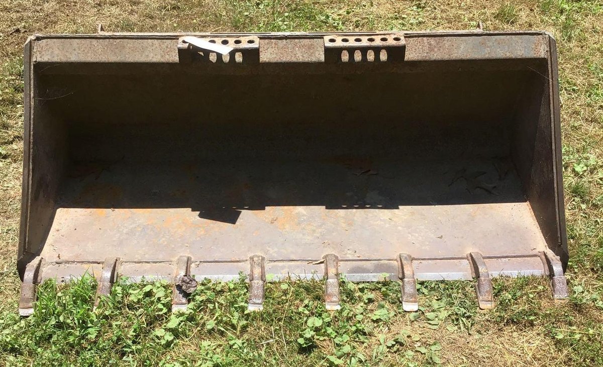 Bobcat Skid Steer Bucket