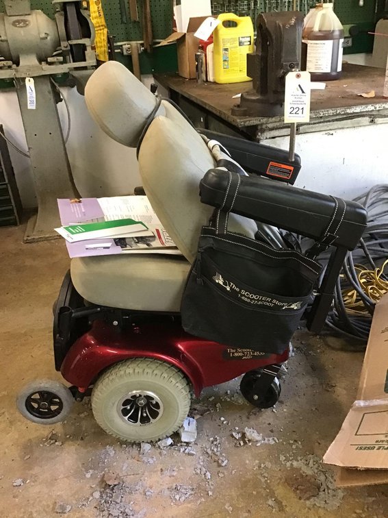 Jazzy 113 Electric Power Chair