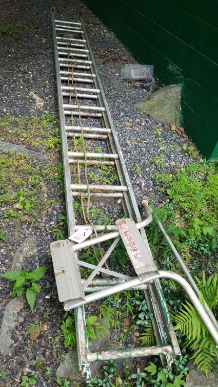 Extension Ladder & Stabilizer 