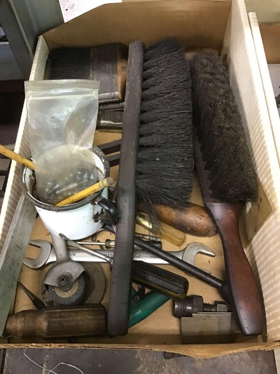  Hand Tools and Brushes