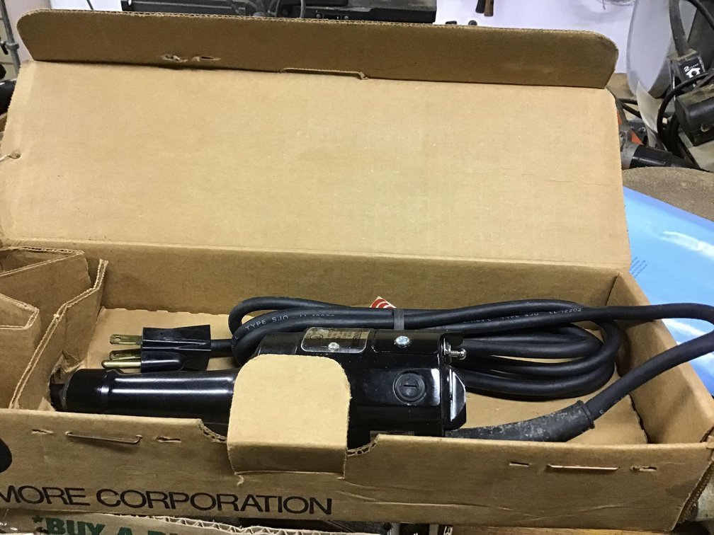 Dumore Hand Grinder