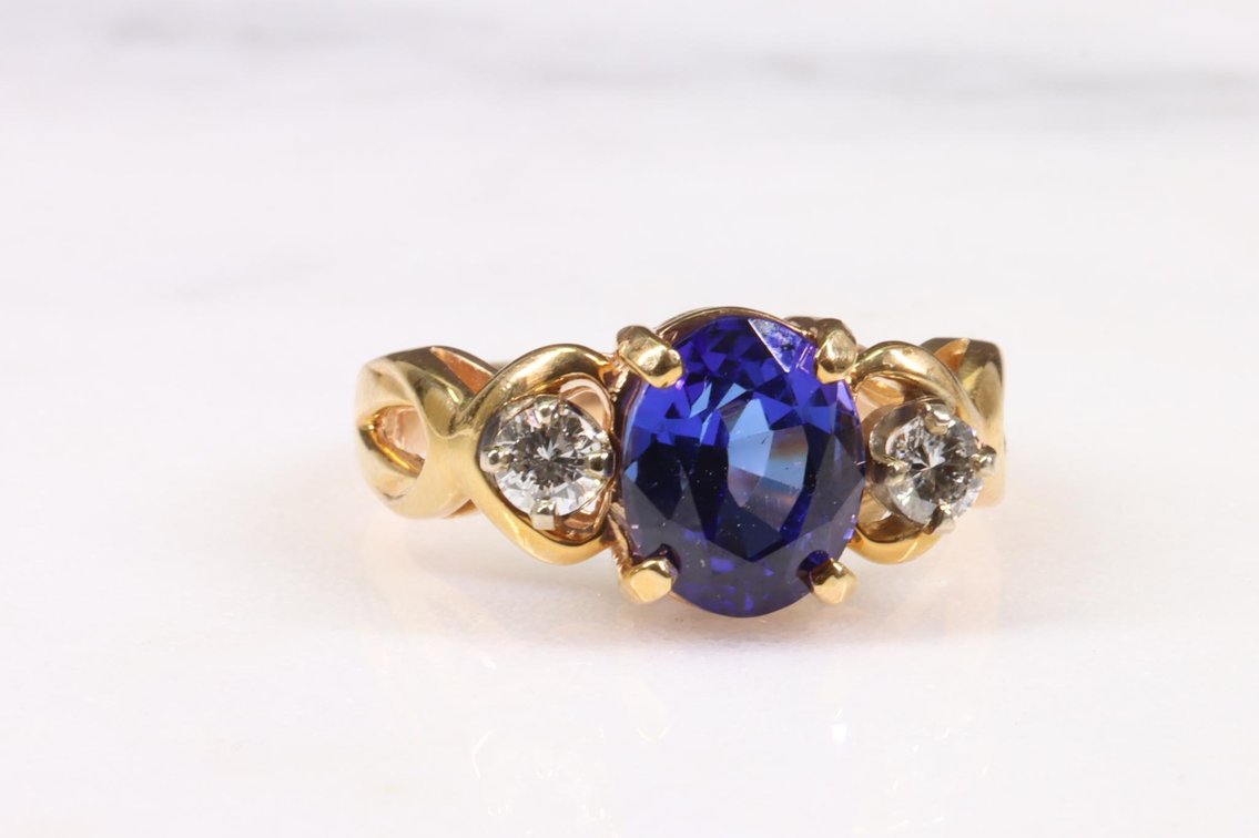 14KY Gold Tanzanite and Diamond Ring