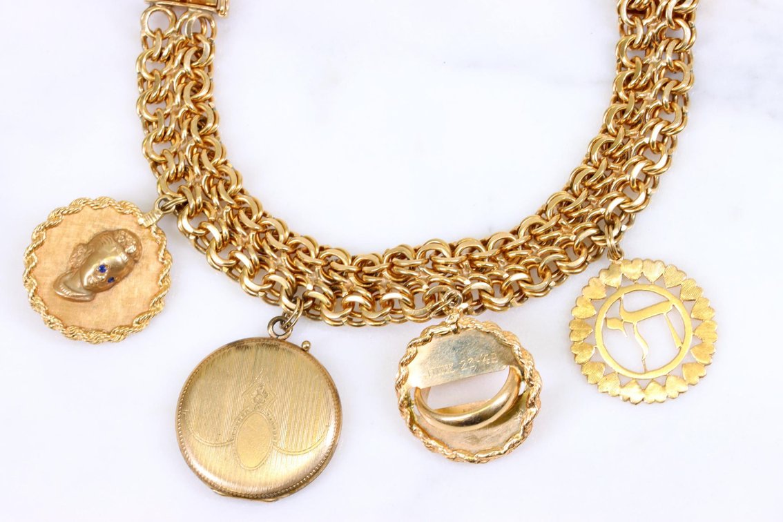 14KY Gold Charm Bracelet with Charms