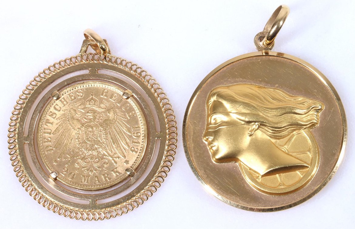 18KY Gold Pendants