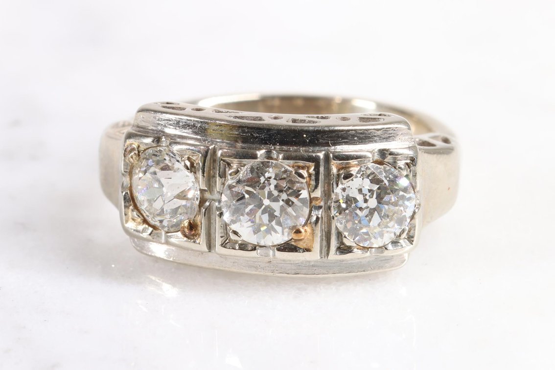14KW Gold Diamond Ring
