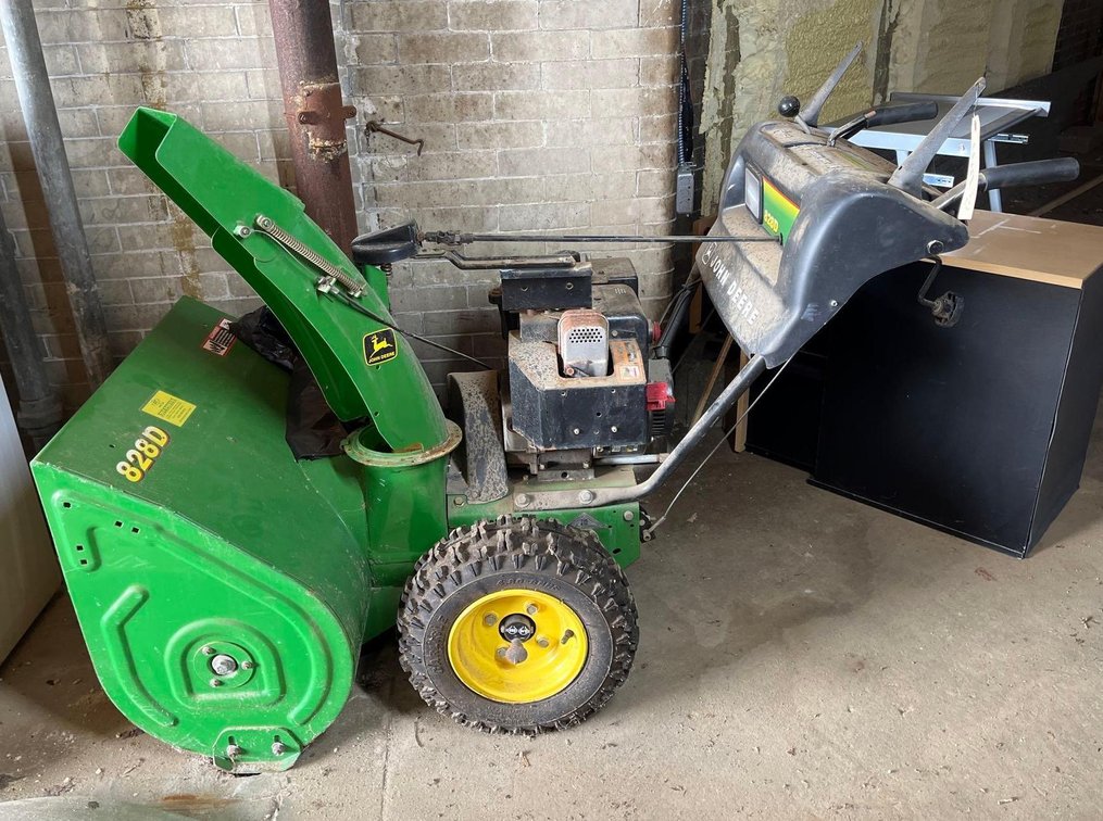John Deere Snow Blower