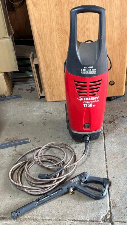 Husky Powerwasher