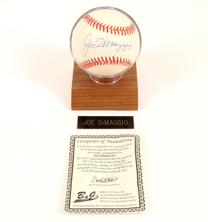 Joe Di Maggio autographed baseball