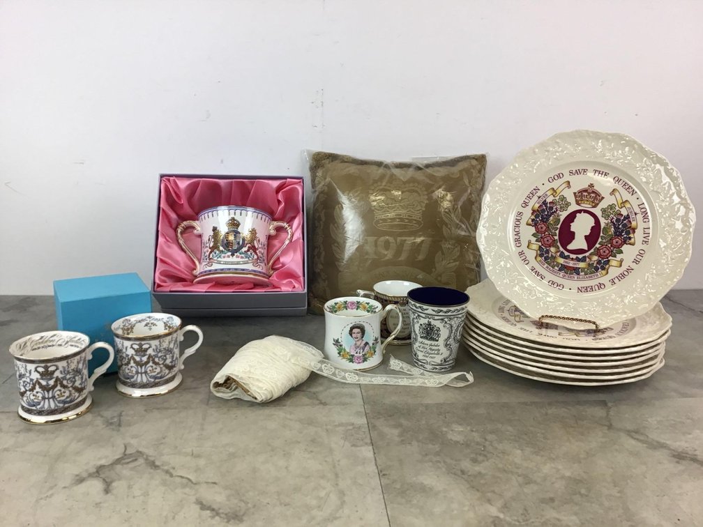 Image for Queen Elizabeth Memorabilia