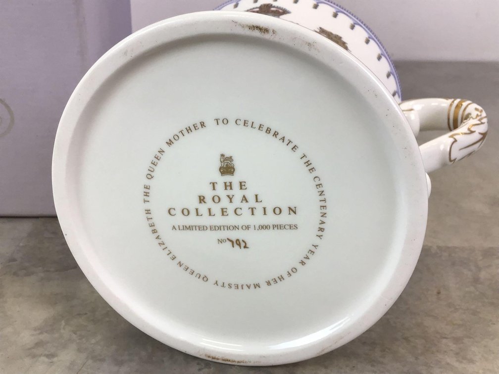 Image for Queen Elizabeth Memorabilia