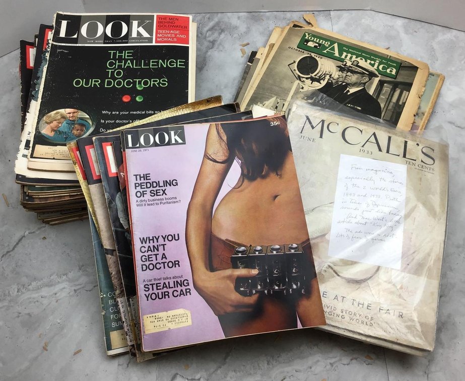 MAGAZINES