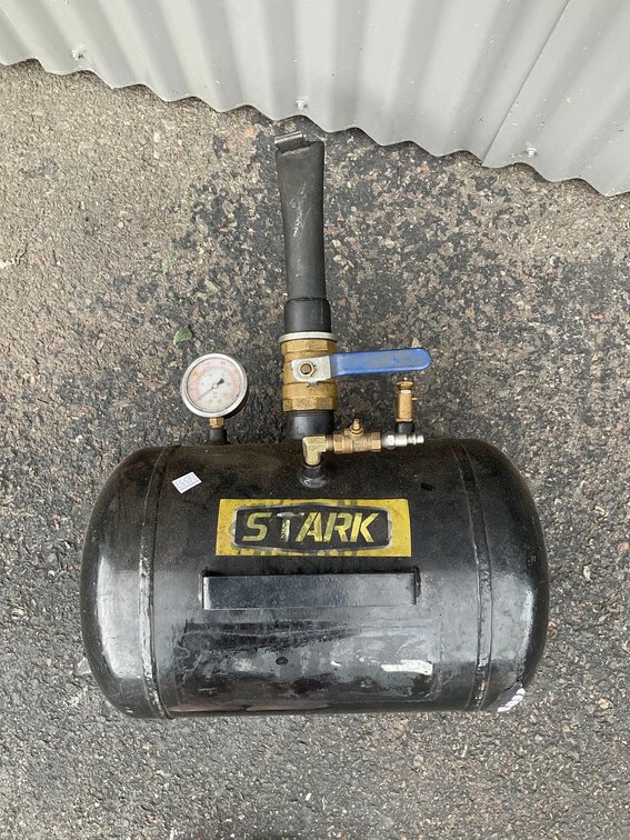 Stark Seater
