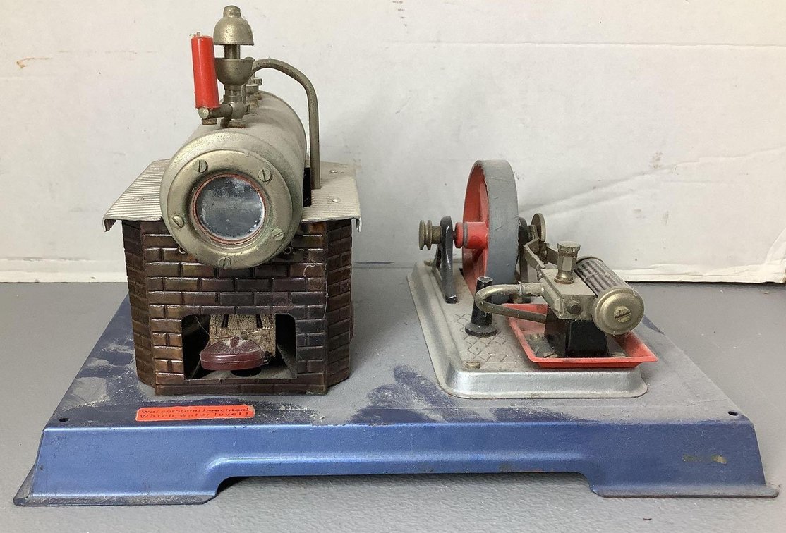 Model Steam Engine