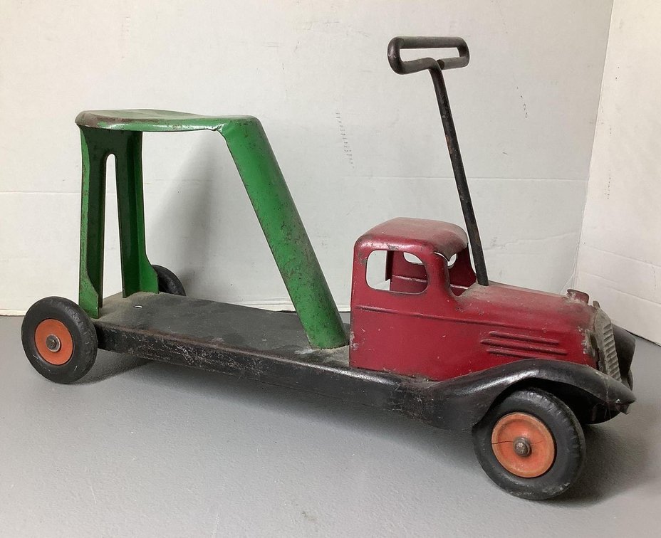 Wyandotte Ride-On Truck