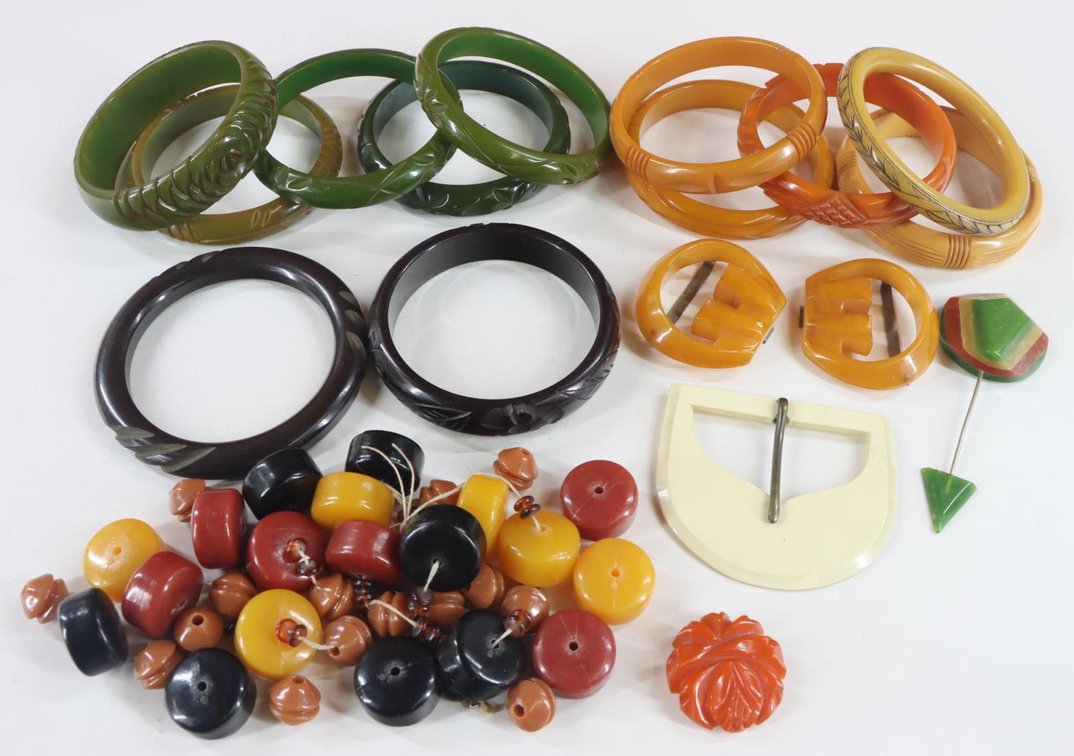 Bakelite, Bracelets, Pin, Buckles, Clip, Beads