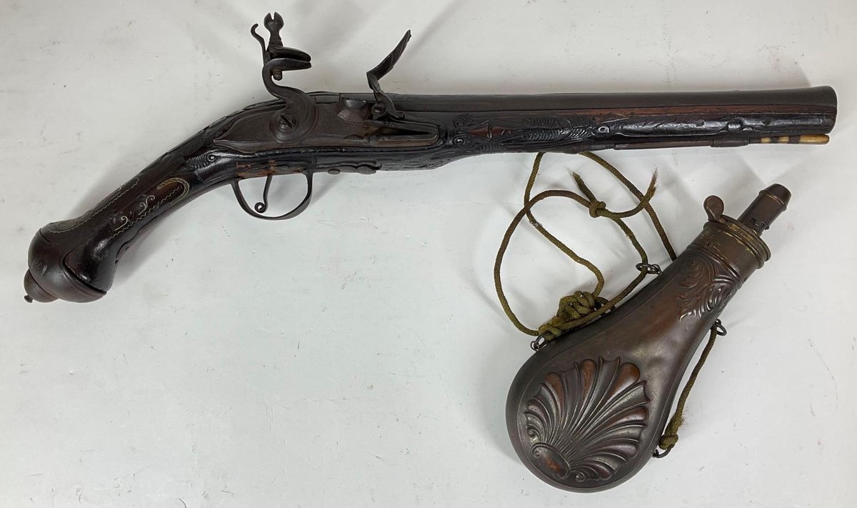 Flintlock Ottoman Style Decorator/Tourist Pistol And Powder Flask