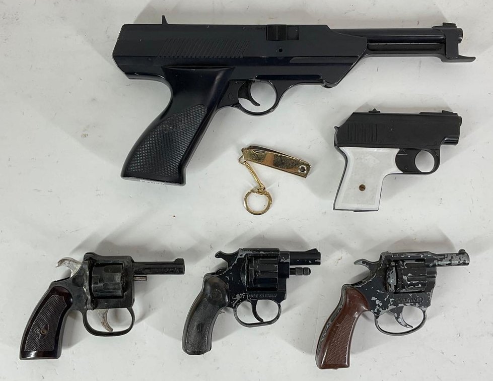 Lot of 4 Starter pistols and Air Pistol