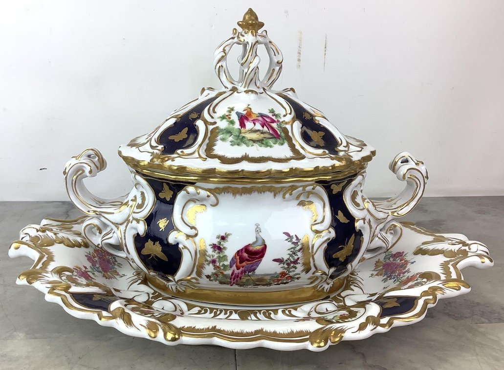 Chelsea House Tureen