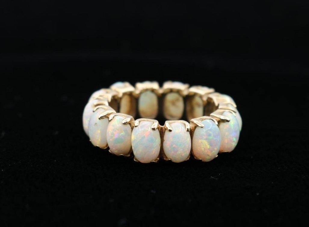 14KY Gold Opal Ring