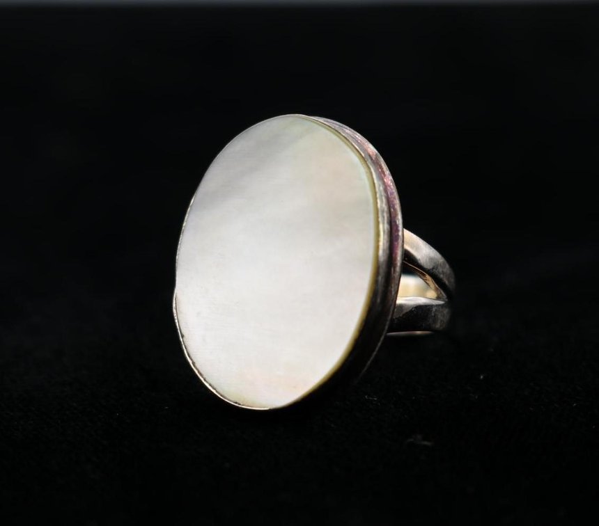 Sterling Silver Mother of Pearl Ring