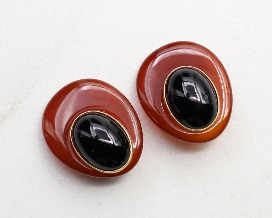  14KY Gold Carnelian and Black Onyx Earrings