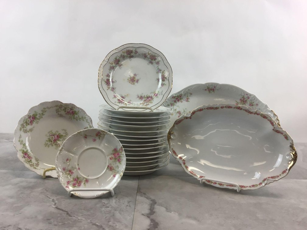 Dessert Plates and Platters