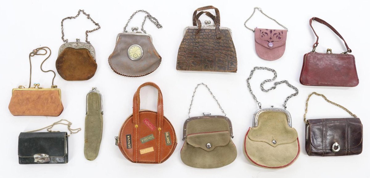 LOT OF ANTIQUE/VINTAGE ACCESSORIES.