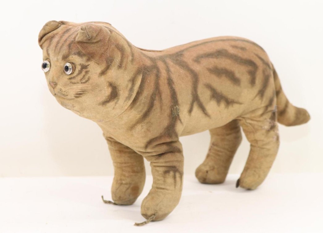 LOT OF ANTIQUE ANIMAL(S).
