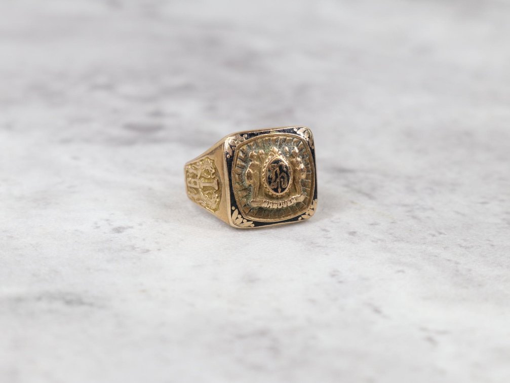 Image for 10KY Gold Class Ring