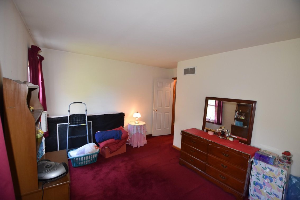 Image for Real Estate | 1002 W. Orvilla Rd., Hatfield | November 13, 2021 at 10:00 am