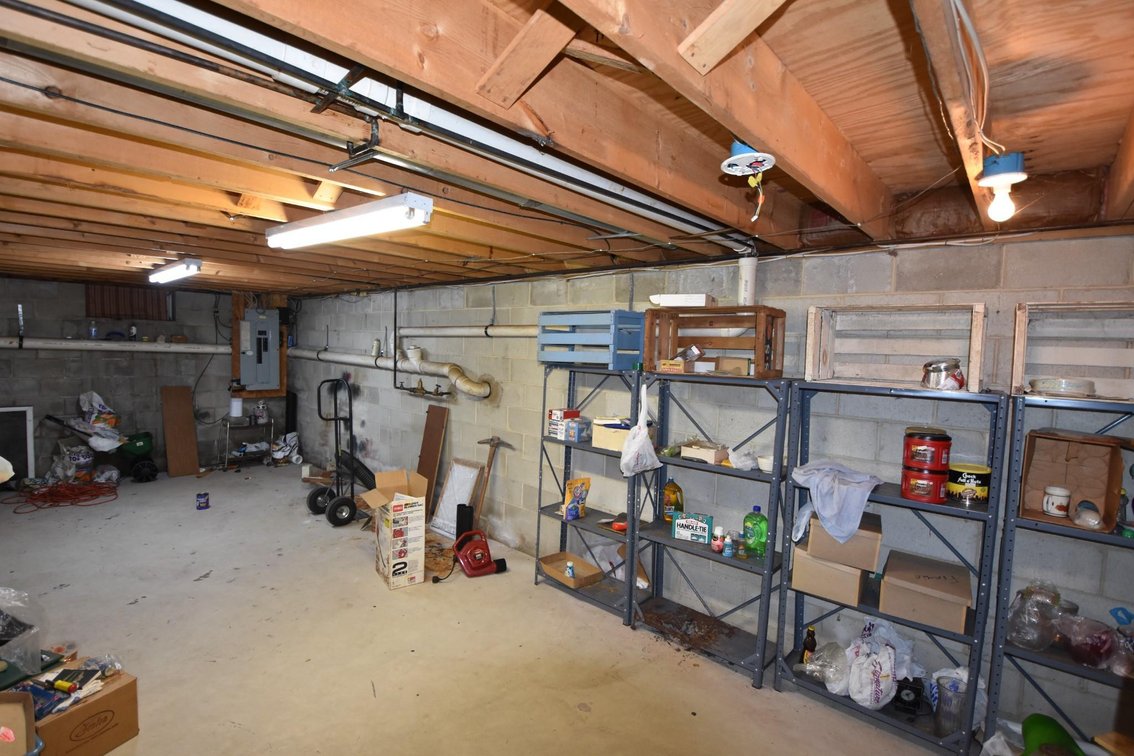Image for Real Estate | 1002 W. Orvilla Rd., Hatfield | November 13, 2021 at 10:00 am