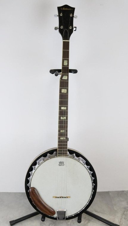 Antares Banjo