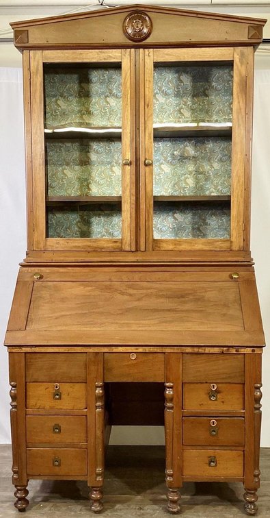 Slant Front Secretary