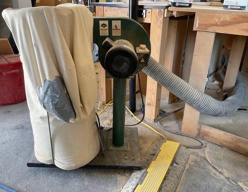Grizzly Industrial Dust Collector 
