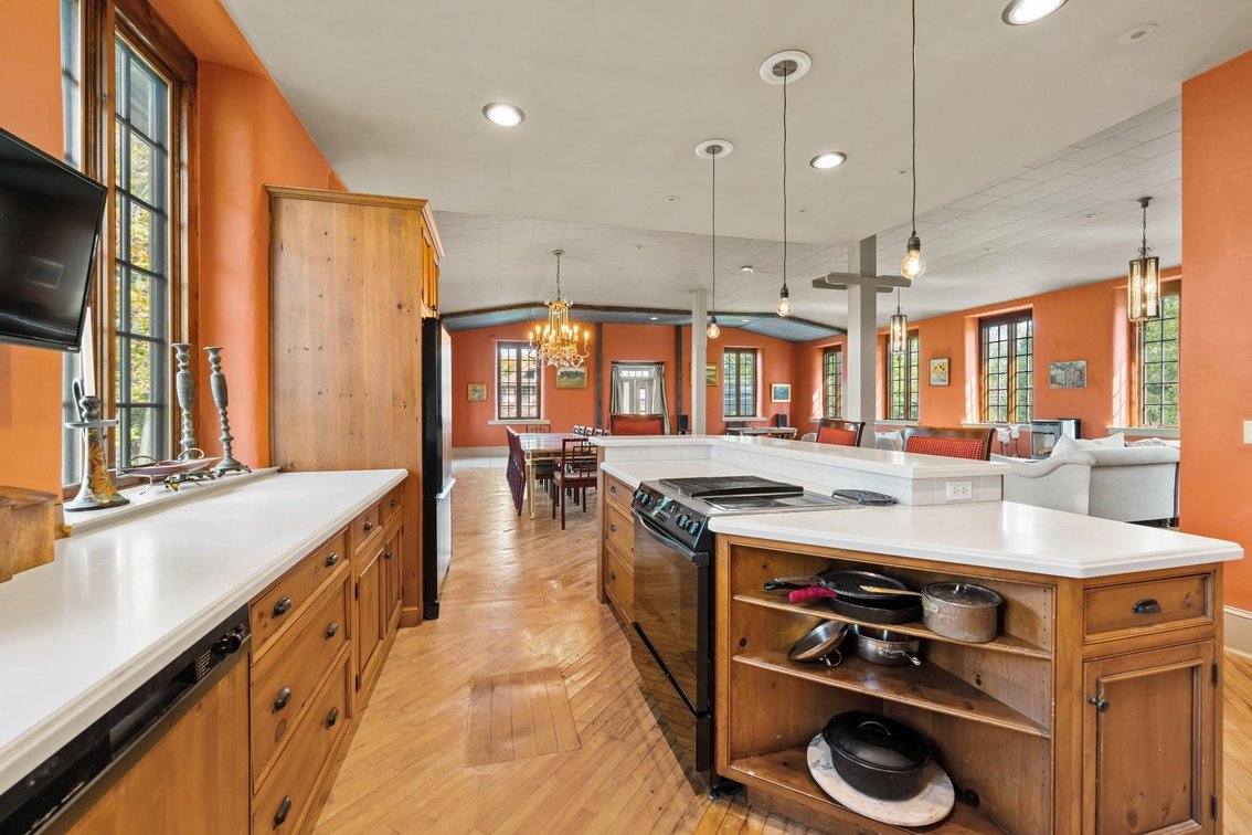 Image for Sold! Real Estate for Auction | 814 Kellers Church Rd. Ottsville, Pa. 18942 |November 16, 2023 at 4:00 PM