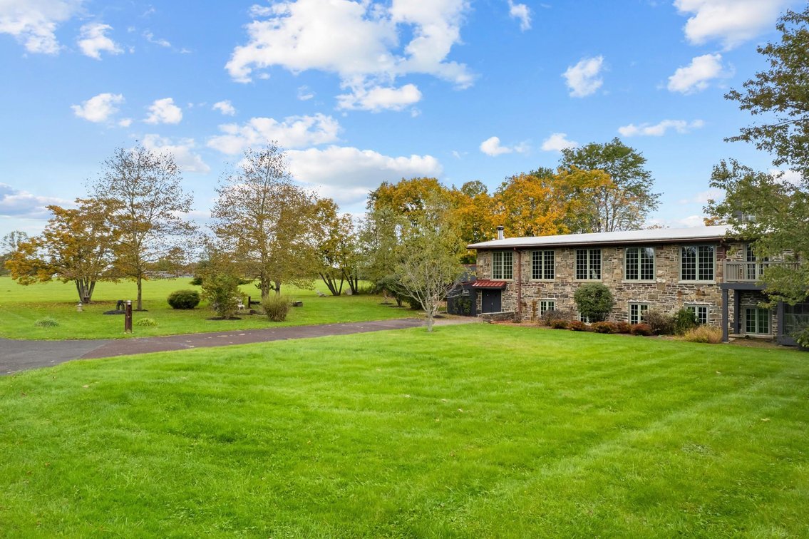 Image for Sold! Real Estate for Auction | 814 Kellers Church Rd. Ottsville, Pa. 18942 |November 16, 2023 at 4:00 PM