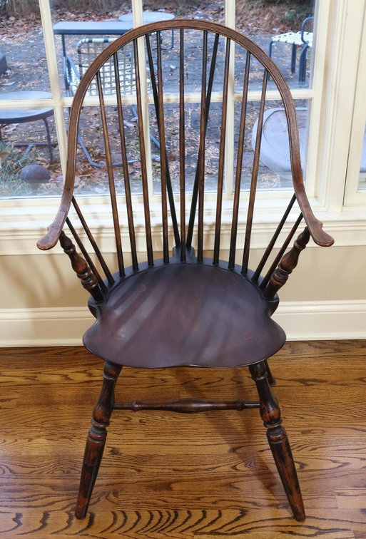 Windsor Continuous Arm Chair