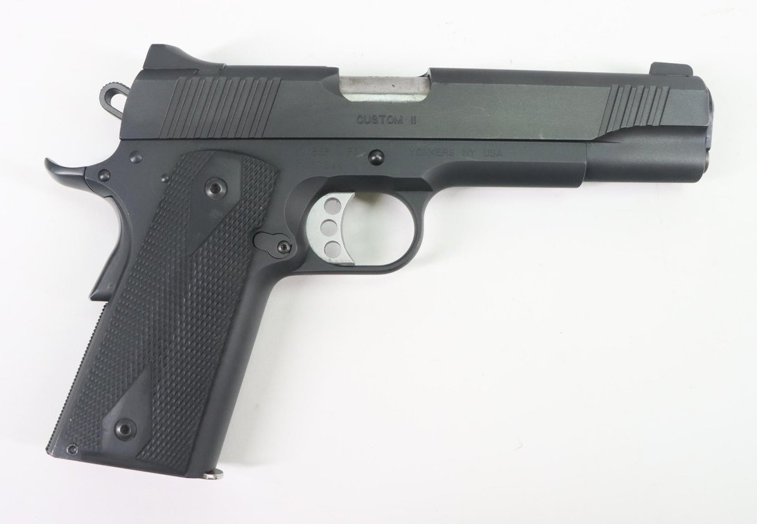Kimber Custom II Semi Automatic Pistol