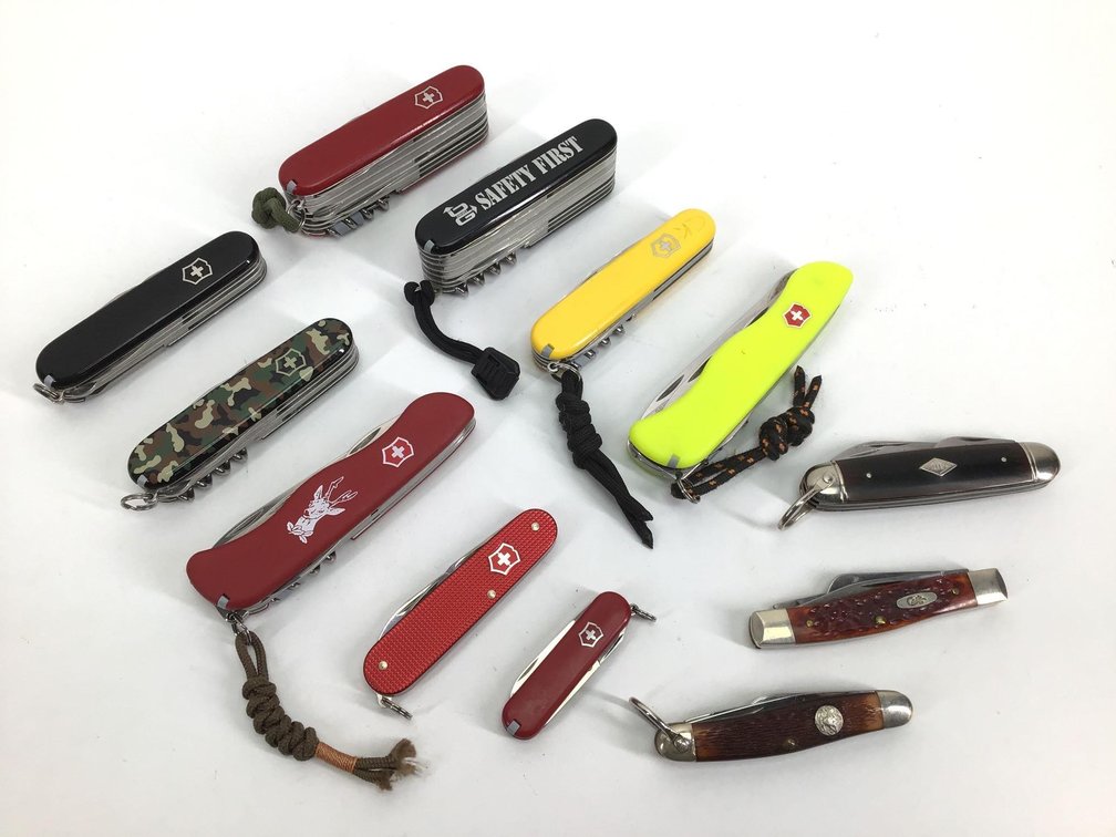 Swiss Army/Camp style Folding Knives